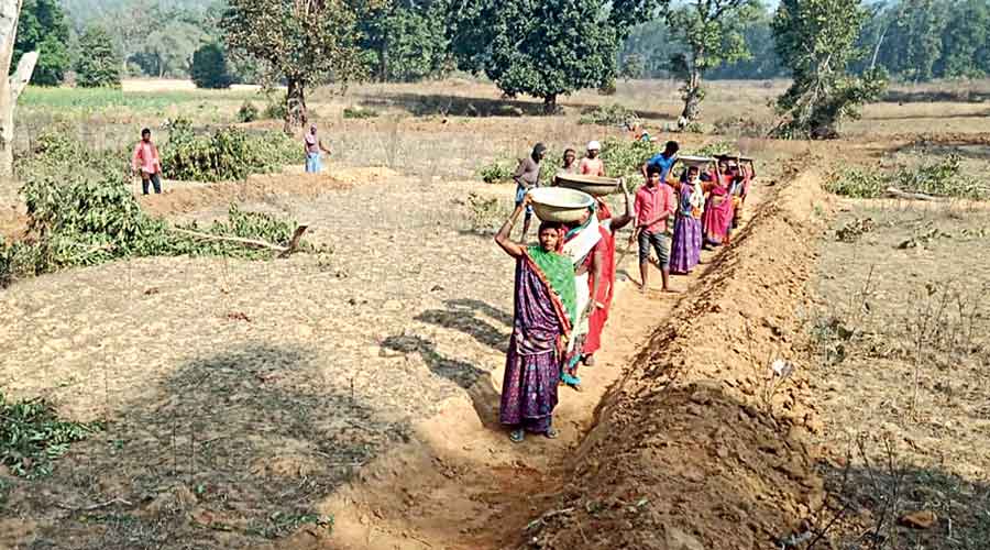 Villagers engaged in an NREGA project in Jharkhand.