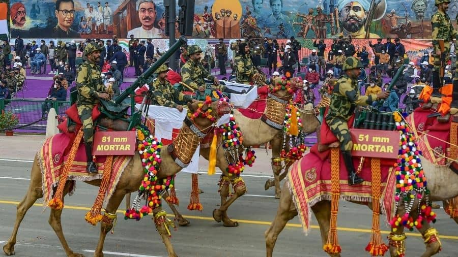 Camel mounted BSF contingent march past the Rajpath.