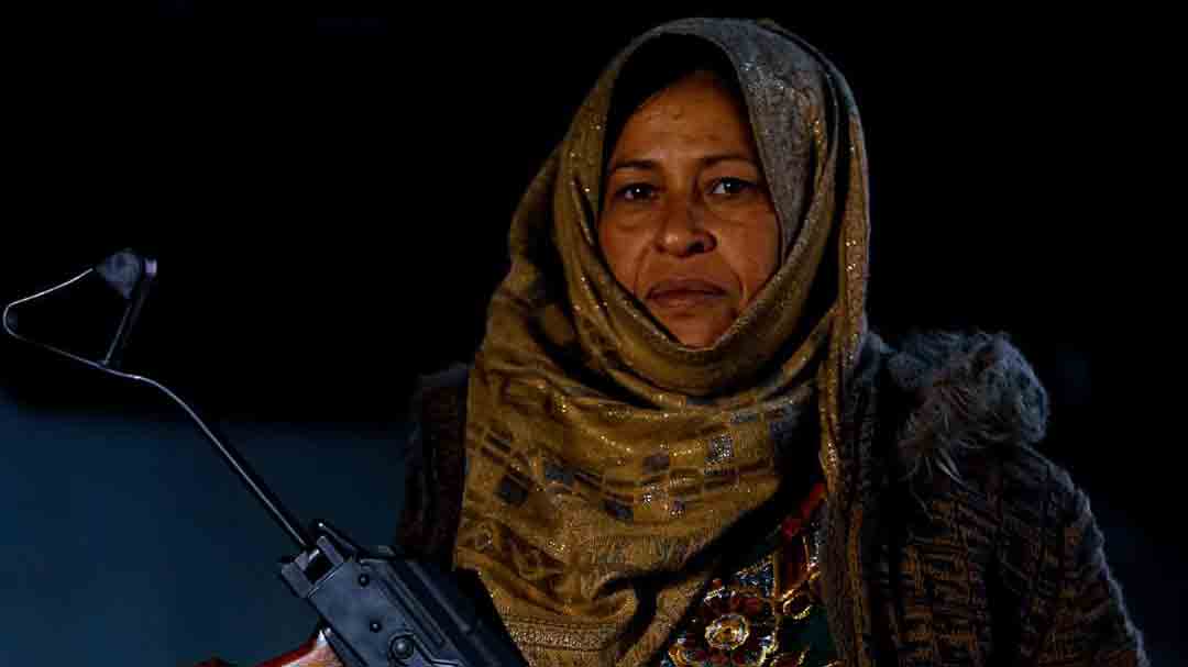 A Kurdish women in Hasakah, armed against ISIS