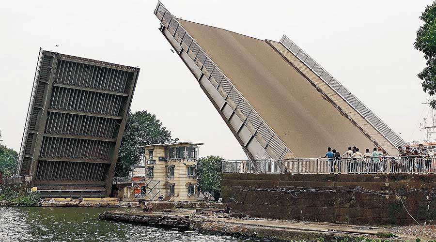 Traffic Restrictions Kidderpore Flyover Closed To Traffic From Friday 