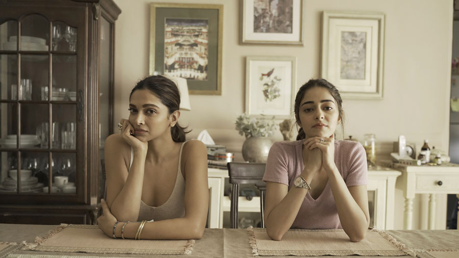 Ananya Panday with Deepika Padukone in Gehraiyaan