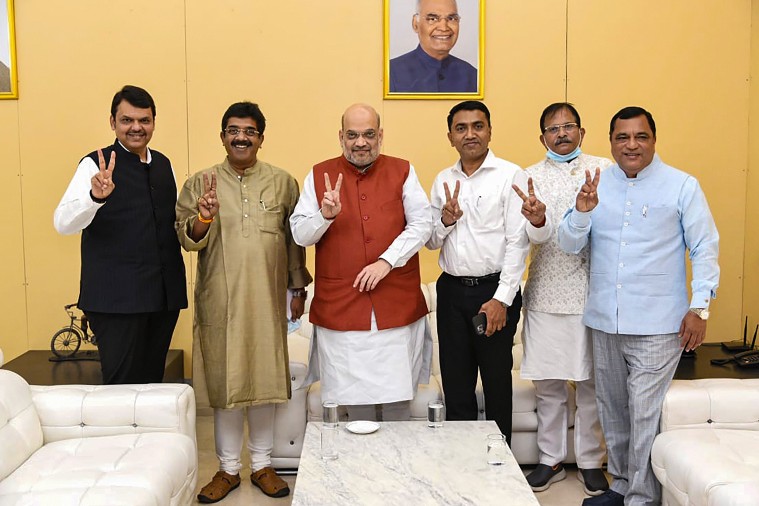 Union Home Minister Amit Shah being welcomed on his arrival at Goa airport by CM Pramod Sawant, BJP Goa President Sadanand Shet Tanavade, Union Minister Shripad Naik, Panchayat Minister Mauvin Gudinho and BJP leader Devendra Fadnavis.
