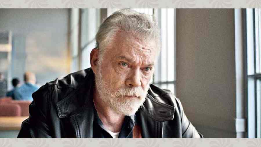 The late Ray Liotta makes his final screen appearances as the policeman father (Big Jim) of Jimmy Keene in the miniseries