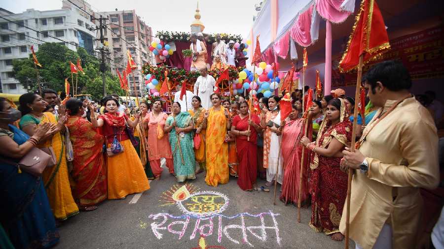 Devotees chant devotional songs during the Rath Yatra, in Patna
