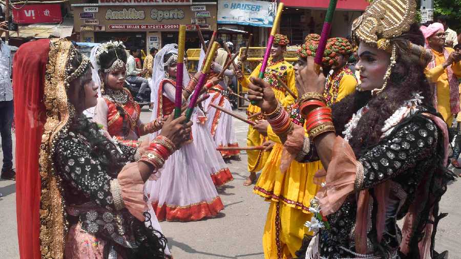 Artists perform in Prayagraj