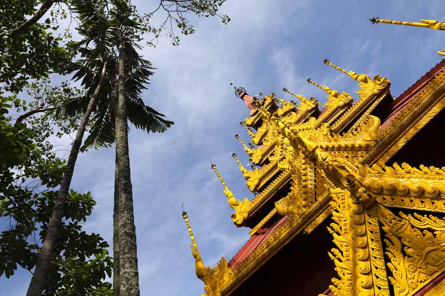 This pagoda was built in Prome in Myanmar, then known as Burma, as a specimen of Tazoungs architecture. 