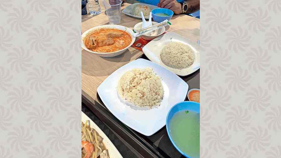 Chicken and Rice  at the Lau Pa Sat Hawker Centre