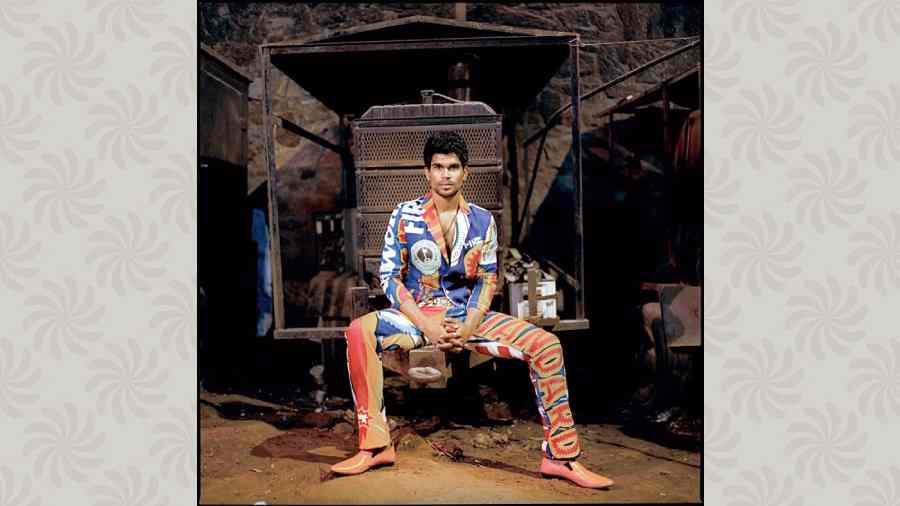Lecoanet Hemant, Tailleur pantalon Pataka, collection Homme 2006.