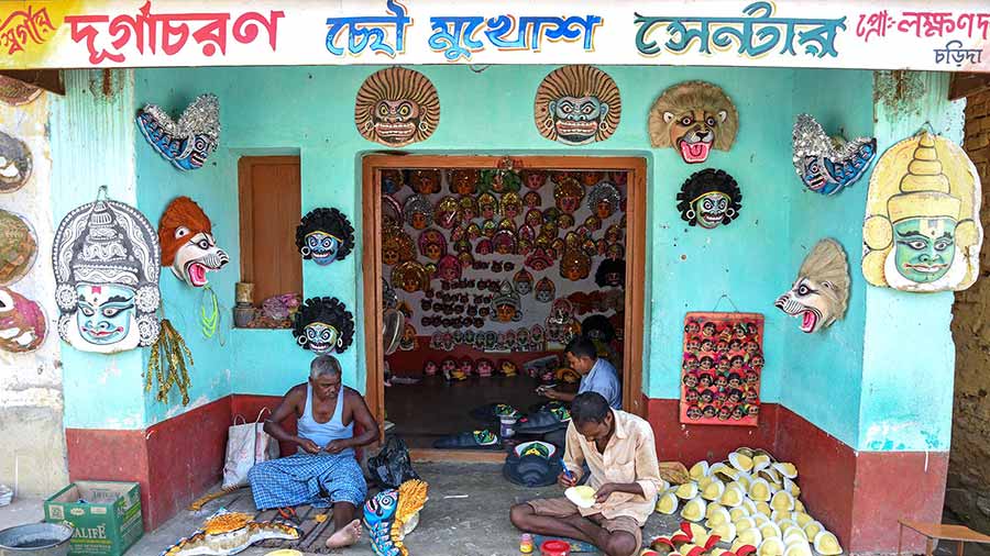 ‘Mukhosh Khela’: The masked dance forms of West Bengal
