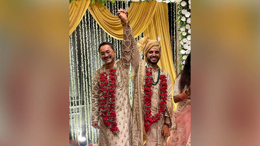 ‘I can’t call myself lawfully wedded but yes, I AM wedded and Chaitanya IS my husband,’ Abhishek says