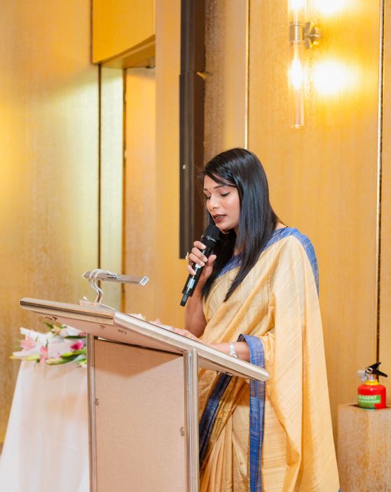 Amisha Gupta addressing her audiences  