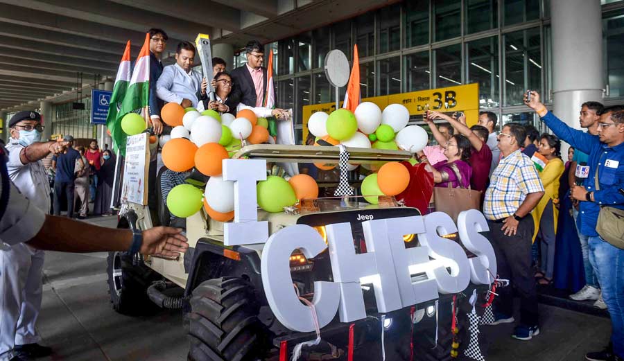 The torch for the 44th Chess Olympiad arrives at Netaji Subhas Chandra Bose International Airport, Kolkata, on Thursday. The torch will travel to 75 cities over 40 days before reaching its final destination at Mahabalipuram.