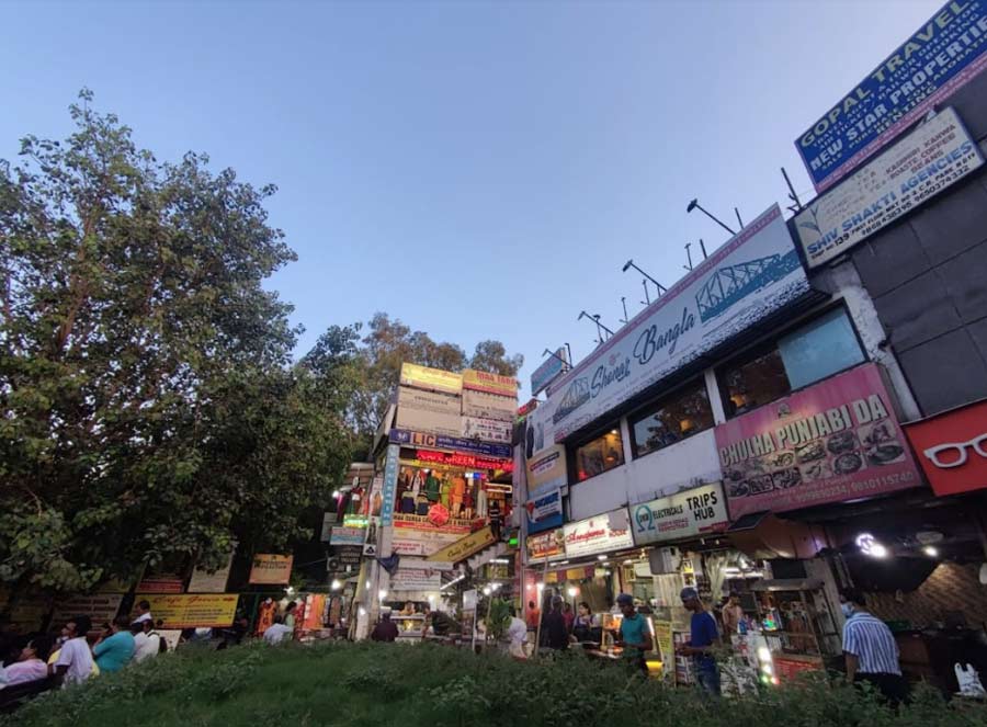 You can take a Bengali out of Bengal, but you can't take Bengal out of a Bengali. My Kolkata takes a stroll down Chittaranjan Park in Delhi, a mini Bengal in the capital city, to check out the street food offerings that are famous among the Bengali conglomeration outside of Bengal