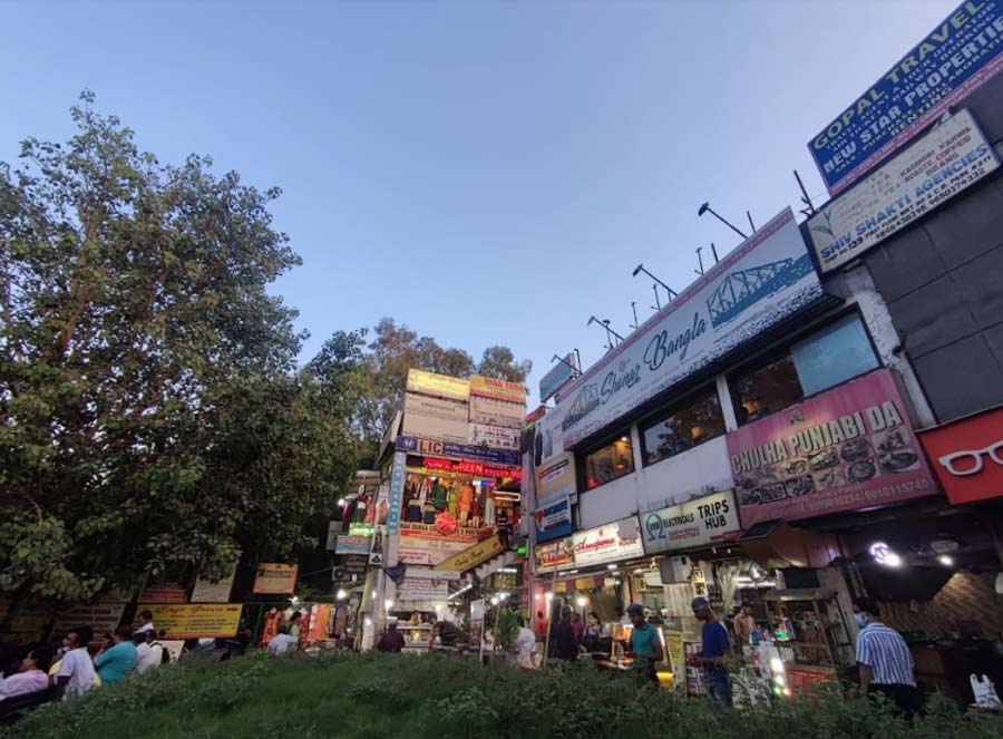 Street food  Eat Kolkata street food like phuchka, jhal muri