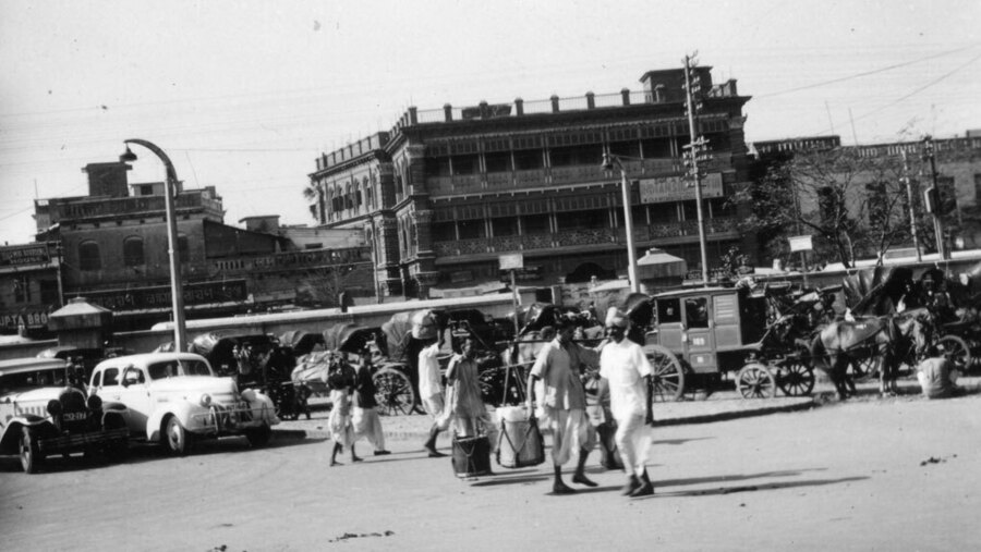 Sealdah station, 1944