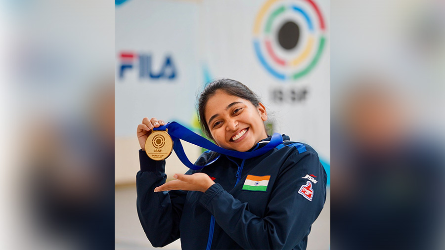 Mehuli Ghosh with her gold medal at the ISSF World Shooting Championship in South Korea.
