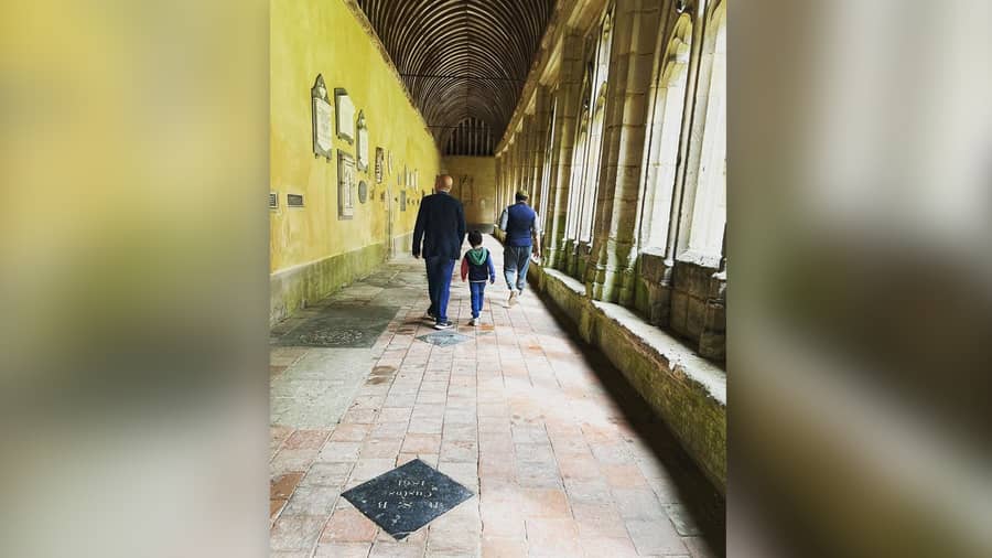 Kareena Kapoor Khan shared a glimpse from Saif Ali Khan’s school at Winchester, England. This time, the ex-student was accompanied by his wife and elder son Taimur.