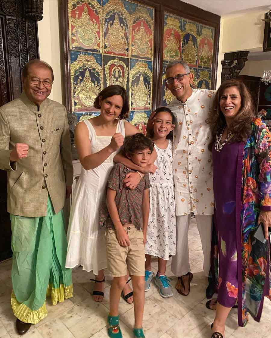 Columnist Shobhaa De uploaded this photograph on Instagram on Friday, July 15, with the caption: “Photo dump: When Bongs congregate… the lightness of ‘genius’ weighs heavily. Great to have dinner with two Nobel Laureates providing so much food for thought, our minds felt over stuffed!” 