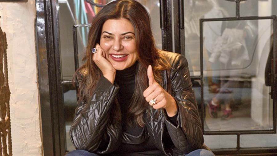 As a fitness freak herself, Sushmita Sen admires how much running Lalit Modi has done in his life 