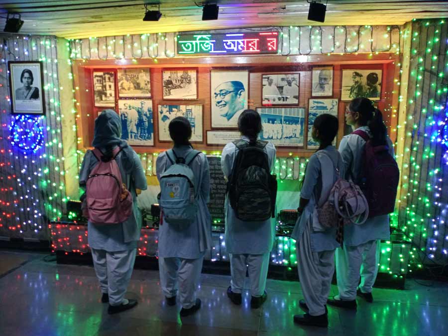School students admire photographs showcasing the various phases of Netaji Subhas Chandra Bose’s life at Netaji Bhavan Metro station, which has been selected as an ‘Azadi Station’ for the celebration of the iconic week of ‘Azadi Ki Rail Gadi Aur Stations’ from July 18 to 23. As part of the weeklong celebration, family members of freedom fighters will flag off the Howrah-Mumbai CSMT Mail on Wednesday, July 20. Metro Railway Kolkata uploaded this photograph on Twitter on Tuesday.