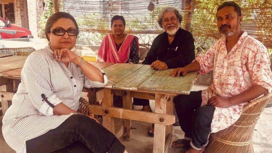 Rini Bargi (second from left) with actors Aparna Sen and Kalyan Ray, and Rini's husband and co-owner Divyanshu Bargi (extreme right) at Aarhani’s previous Santiniketan location