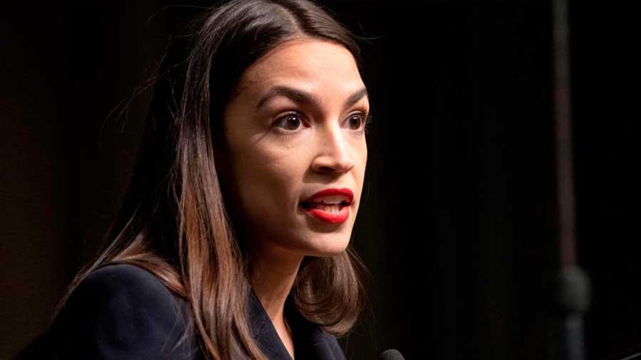 Alexandria Ocasio-Cortez explains that her hands were cuffed by “the symbolic chains of structural racism and institutionalised patriarchy” 