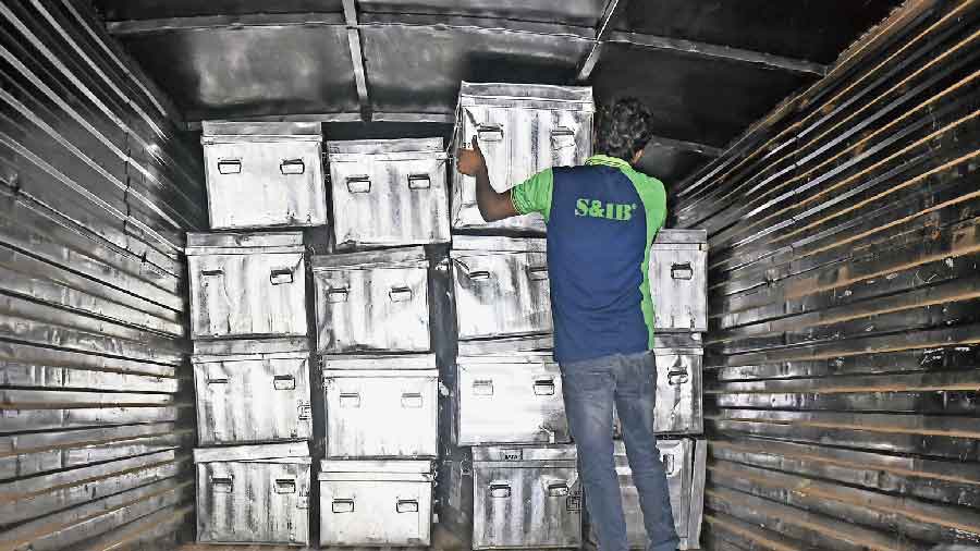 Jewelleries on a truck (below) that ED officers said they seized from Arpita Mukherjee’s flat