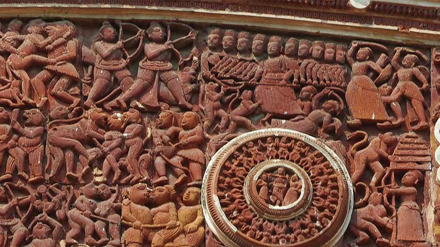 Ram and Ravana battle in a panel of the Radha Gobinda temple 