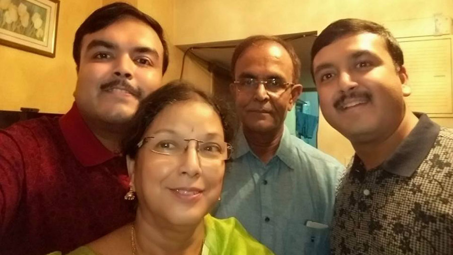 Joydeep with his parents, Kakali and Uttam Kumar Pal, and his elder brother Subham Pal