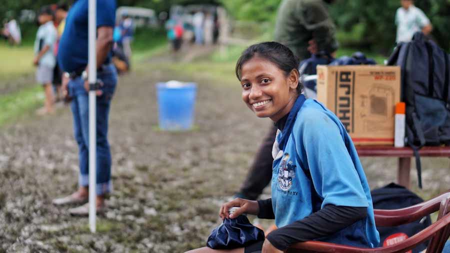 Sutrishna Mayra of Saraswatipur Leopard fought a knee injury to play for her team