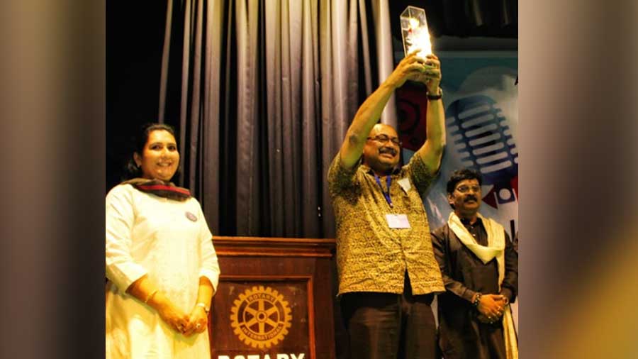 (L-R) Sushma Nevatia, Biswaroop Mukherjee and Deepak Prakash Mishra