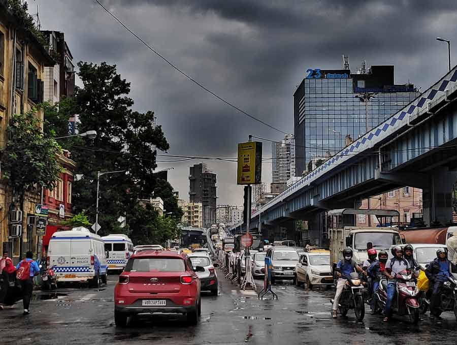 Vehicles caught in a traffic snarl near Park Circus seven-point crossing under an overcast sky on Wednesday.