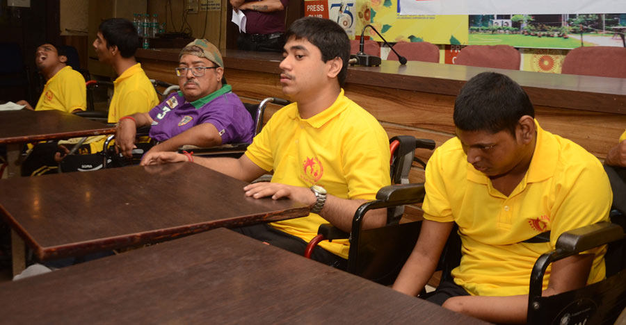 A moment captured at an eye and body donation camp arranged for the physically disabled at Kolkata Press Club on Wednesday. The camp was organised by the NGO NiP in association with Ganadarpan. 