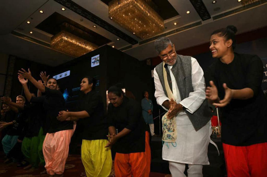 Nobel Peace Prize winner (second from right) Kailash Satyarthi at the inauguration of a two-day conclave on online human trafficking at the US consulate on Thursday. 