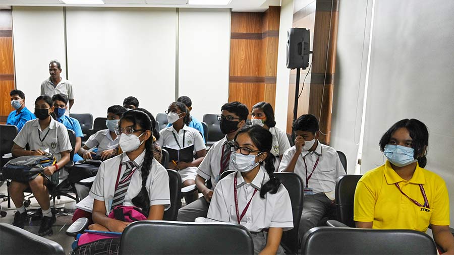 Students from Kolkata schools participated in the session curated by the Victoria Memorial Hall. 
