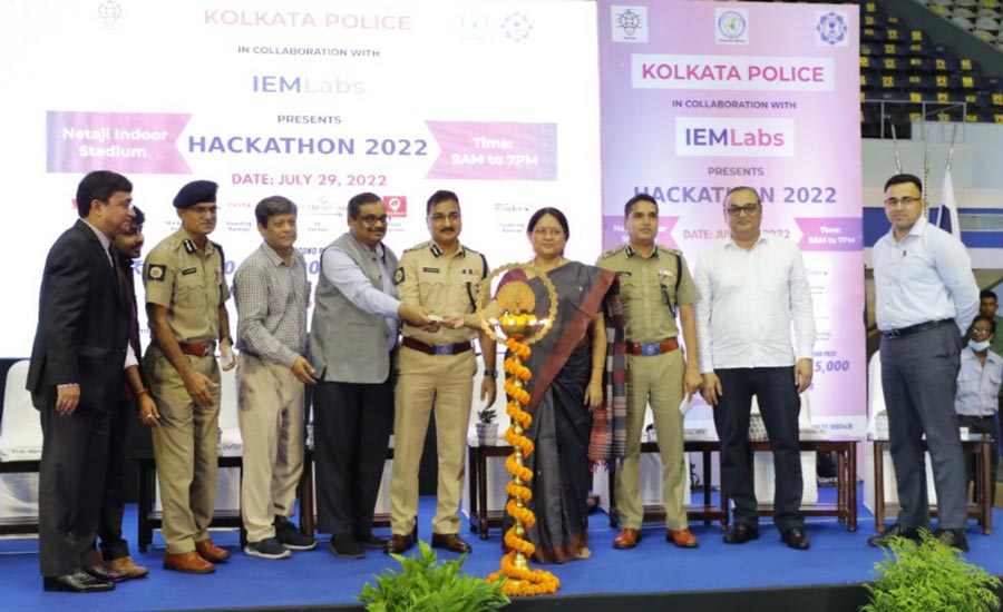 A moment captured at the inaugural ceremony of Hackathon 2022, a competition for ethical hackers, at Netaji Indoor Stadium on Friday. The competition was organised by Kolkata Police in collaboration with IEMLabs, a Kolkata-based cybersecurity training institute.