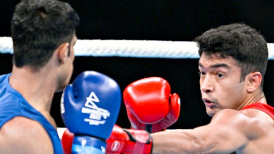 Shiva Thapa (right) in action against Suleman Baloch in Birmingham on Friday.