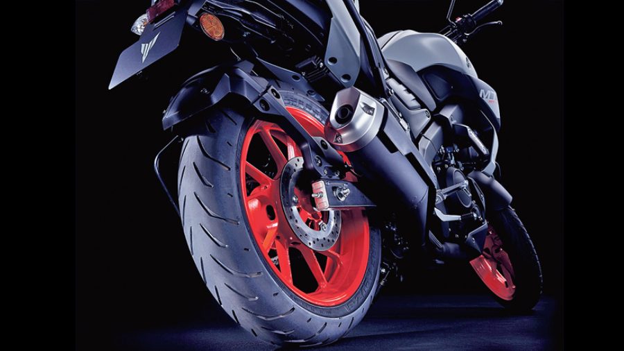 The rear disc brake works effectively enough but we would have liked a dual-channel ABS