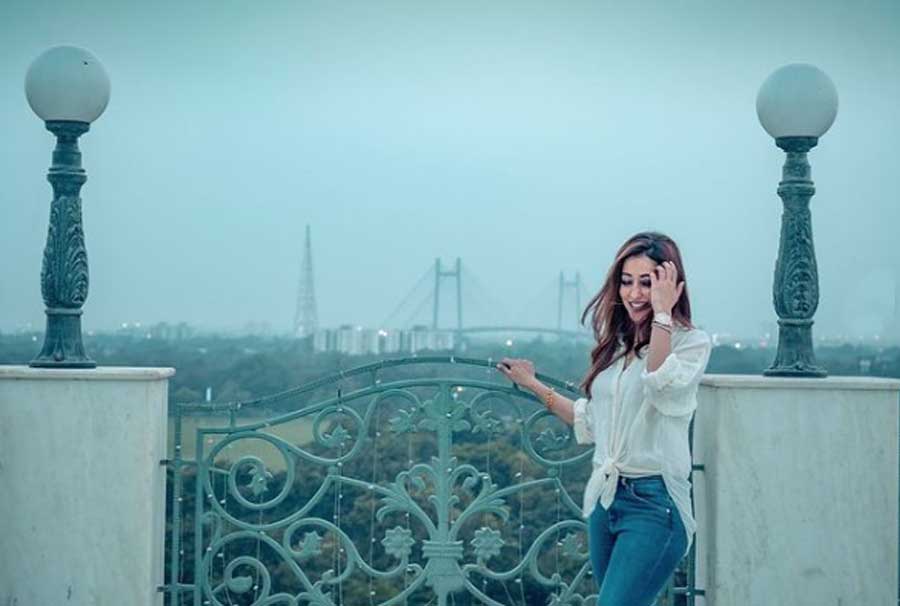 Actress Raima Sen captured in a candid moment at Glenburn Penthouse on Russell Street. Sen uploaded this photograph on Instagram on Thursday