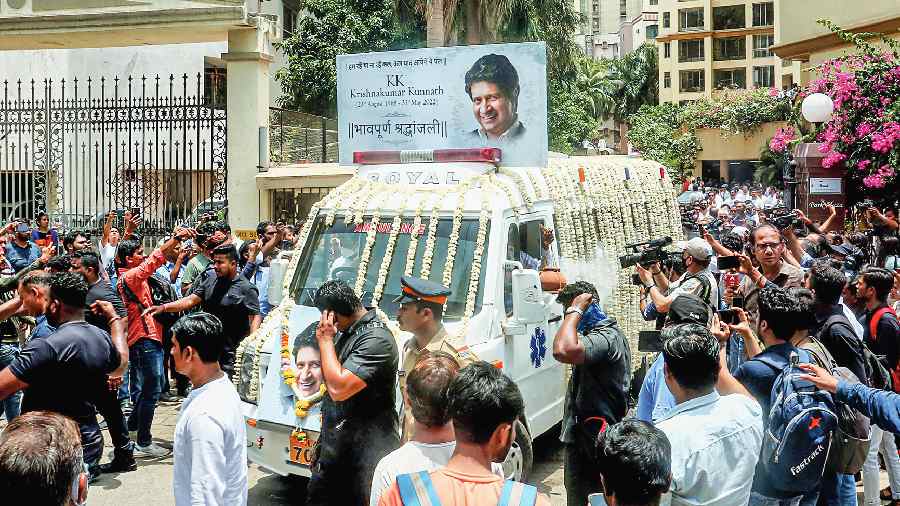 KK’s funeral procession in Mumbai on Thursday. 