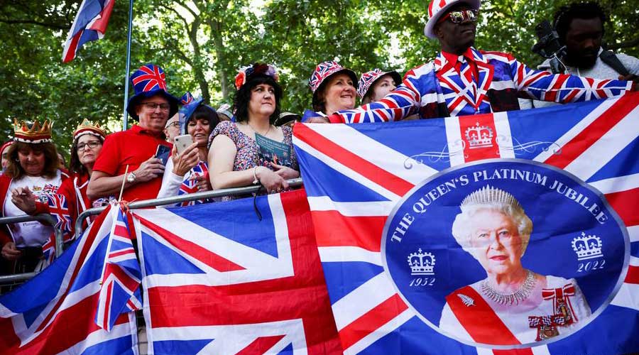 Queen Elizabeth II | UK celebrates Queen Elizabeth II's Platinum ...