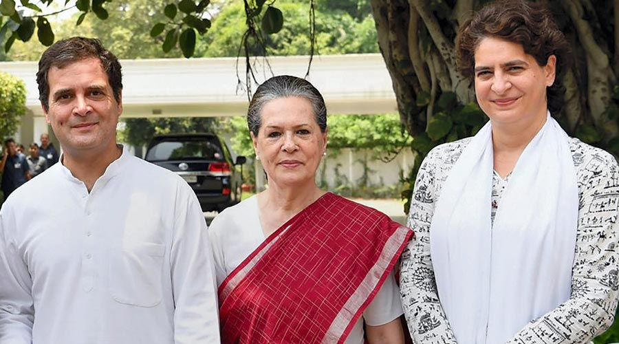 Congress - BJP alleges Gandhi family 'most corrupt family' in Indian  politics - Telegraph India