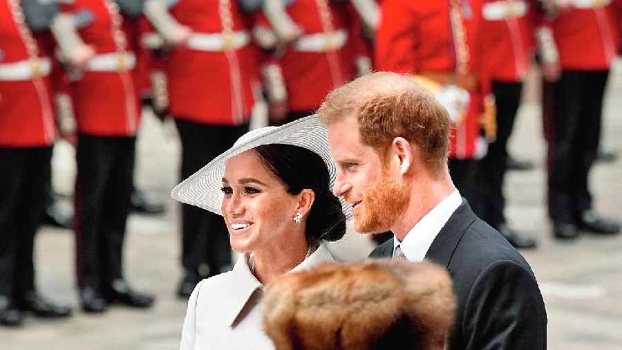 Harry, Meghan attend service for Queen