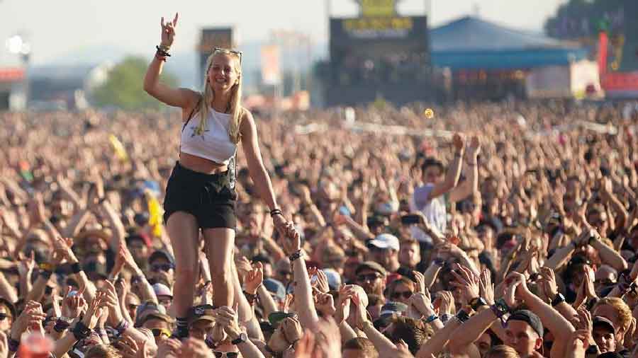 Back to normal in 2022? People at Germany's Rock am Ring festival in 2019