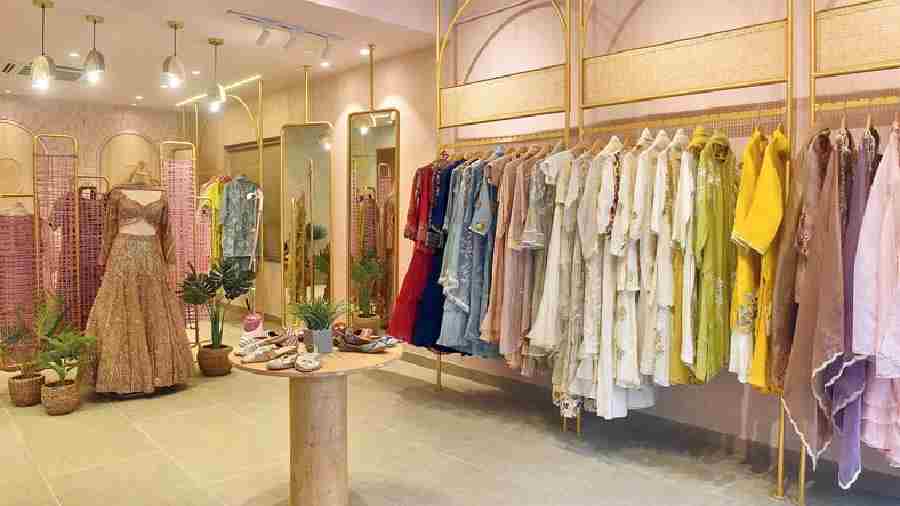 Segregated into different sections displaying the ethnic and Indo-western outfits, the store has a warm and welcoming vibe with a dose of green adding to the soothing ambience.