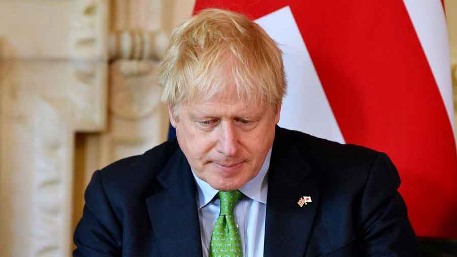 UK PM Boris Johnson's ethics chief resigns in wake of partygate ...