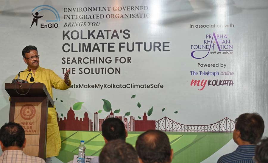 City mayor Firhad Hakim speaking at  Kolkata's Climate Future: Searching for the Solution, presented by EnGIO in association with Prabha Khaitan Foundation and powered by TT Online My Kolkata. He sought the cooperation of people to make the city pollution-free. He stressed the importance of fulfilling our civic duties as responsible citizens to save the environment. 
