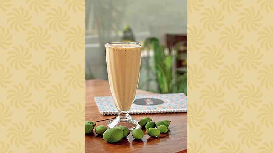 Mango Coffee @Craft Coffee: The handcrafted version of a refreshing, tart-sweet mango with coffee, making it one of the best and exotic coffee pairing at the Ballygunge address. Try this if you love experimenting with drinks. @Rs 210