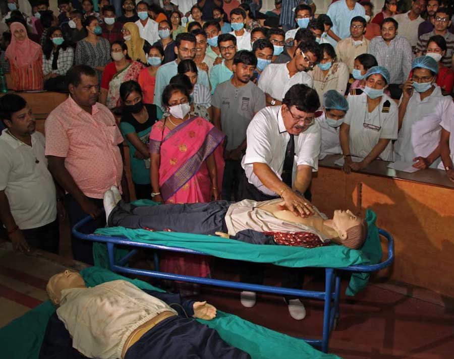 A CPR (cardiopulmonary resuscitation training) session in progress at Nil Ratan Sircar Medical College and Hospital on Wednesday.