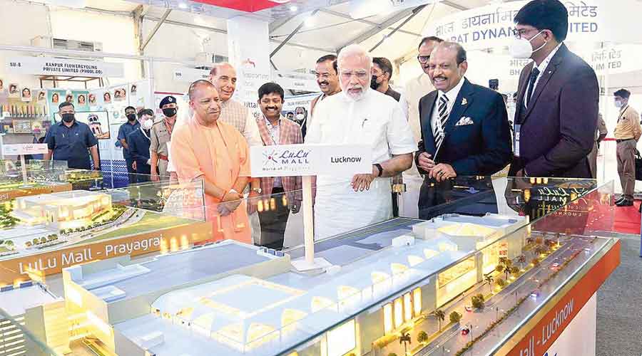 Yusuffali MA (second from right), the chairman and managing director of Lulu Group International, explaining its upcoming projects in Uttar Pradesh to Prime Minister Narendra Modi, Uttar Pradesh chief minister Yogi Adityanath and defence minister Rajnath Singh at an event in Lucknow on June 4. 